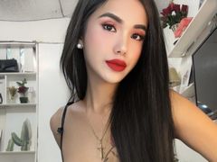 MoniqueCyrus - shemale with black hair webcam at LiveJasmin