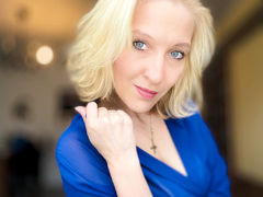 MoniqueWild - blond female with  big tits webcam at LiveJasmin