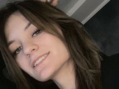 MoonModern from LiveJasmin