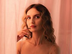 MoonSeraphine - blond female webcam at LiveJasmin