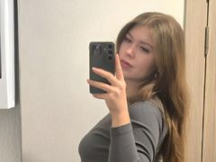 MoraLamons - blond female with  big tits webcam at LiveJasmin