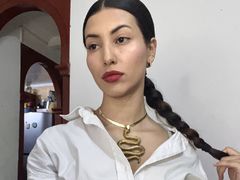 Motita - female with black hair webcam at LiveJasmin