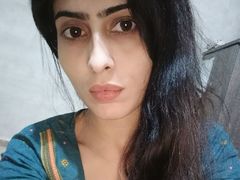 MuskiKhan from LiveJasmin