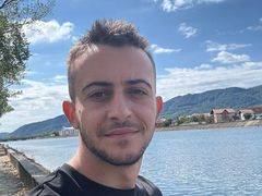 MychaelReina - male webcam at LiveJasmin