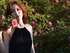 MyrtaGulliver - female with brown hair webcam at LiveJasmin