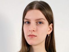 MyrtieKatula - female with brown hair webcam at LiveJasmin