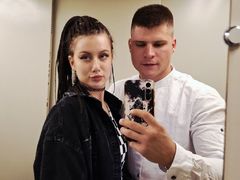 NadiNicolas - couple webcam at LiveJasmin
