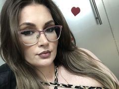NadineRosse from LiveJasmin