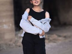 NainaSingh from LiveJasmin