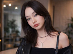 NanaYoon - female with brown hair webcam at LiveJasmin