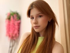 NansyLoran from LiveJasmin