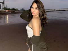 NaomiRafael - shemale with brown hair webcam at LiveJasmin