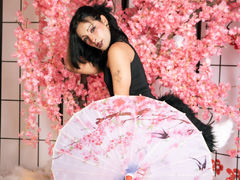 NaomiiSky - shemale with black hair and  small tits webcam at LiveJasmin