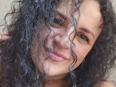 Curlynat - female with brown hair webcam at LiveJasmin