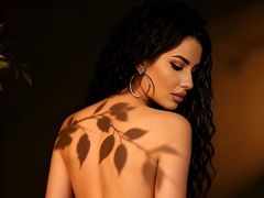 NataliaWills - female with brown hair and  big tits webcam at LiveJasmin