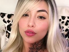 NatiLat from LiveJasmin