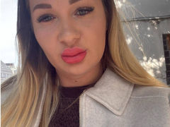 NellyAnna from LiveJasmin