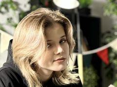 NenitaBatta from LiveJasmin