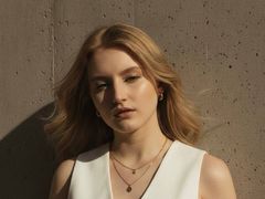 NicholGoonez from LiveJasmin