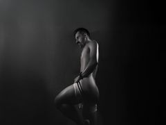 NickMoah from LiveJasmin