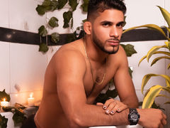 NicolasCollins - male webcam at LiveJasmin