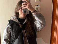 NicoleInfinit - female with brown hair webcam at LiveJasmin