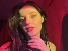 NicoleLuxe - female with red hair and  small tits webcam at LiveJasmin