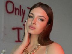 NicolePugh from LiveJasmin