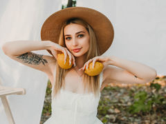MilanaTiler - blond female webcam at LiveJasmin