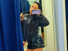 Nikkiwoman from LiveJasmin