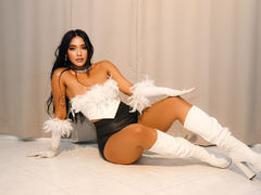 DannaVilla - female with black hair and  big tits webcam at LiveJasmin