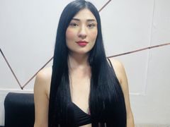 NinaBlaze - female with black hair webcam at ImLive