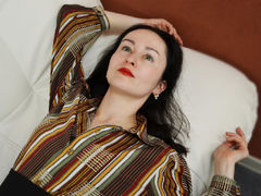 Ninasa - female with black hair webcam at LiveJasmin