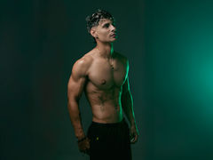 NoahHunter from LiveJasmin