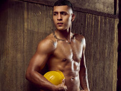 NoahVolkov - male webcam at LiveJasmin