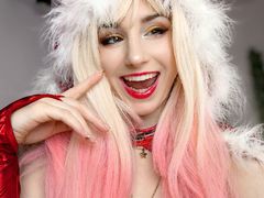 Noomi - female with brown hair webcam at LiveJasmin