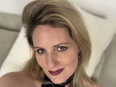 NoraNoxx-hot - blond female webcam at xLoveCam