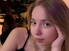 NoraScott - blond female webcam at LiveJasmin