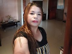 OddetePhil - female with black hair webcam at LiveJasmin