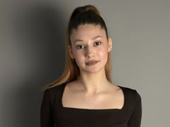 OdellaBach from LiveJasmin