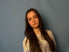 OdetteCarl - female with brown hair and  big tits webcam at LiveJasmin