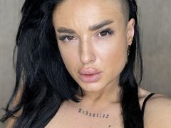 SashaLoft - female with brown hair and  big tits webcam at LiveJasmin