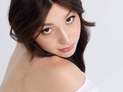 OlgaPetrova - female with brown hair webcam at LiveJasmin