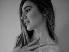 OliviaHardie - female with brown hair and  big tits webcam at LiveJasmin