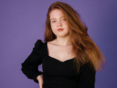 OliviaMoris - female with red hair webcam at LiveJasmin