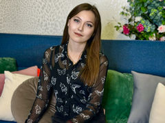 OpheliaSinclair - female with brown hair webcam at LiveJasmin