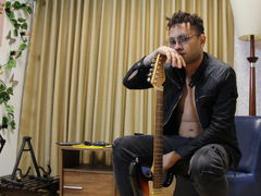 OrfeoJames - male webcam at LiveJasmin