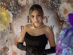 EmilyMerbu - female with black hair webcam at LiveJasmin