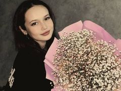 PamelaWashington - female with brown hair webcam at LiveJasmin