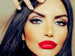 PaolaPaola - female with black hair webcam at LiveJasmin